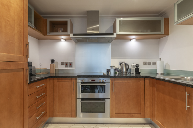 South Quay Square 109 Reexport-10