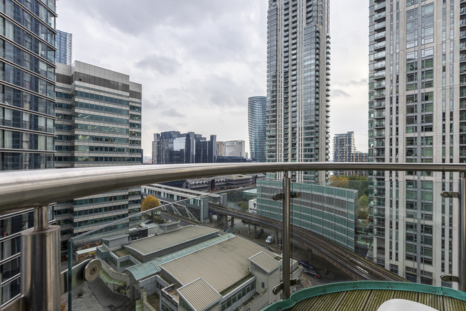 South Quay Square 109 Reexport-12