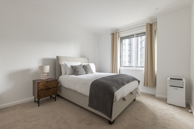 South Quay Square 109 Reexport-19