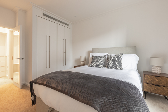 South Quay Square 109 Reexport-22