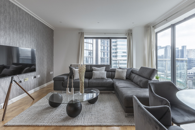 South Quay Square 109 Reexport-6